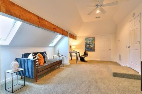 4086 Haverhill Dr, Atlanta GA  30342-3818 exterior