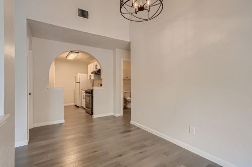 718 Dulwich St, Austin TX  78748-6512 exterior