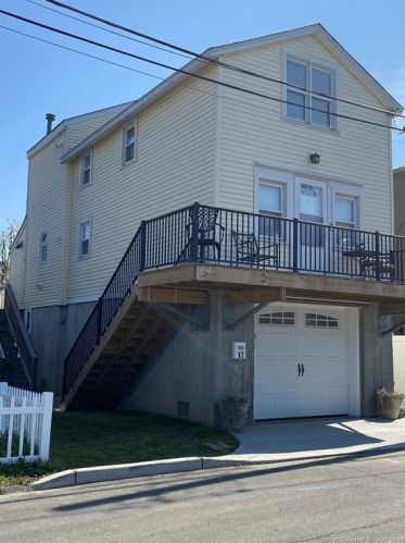 17 Silver St, Milford, CT 06460-6232