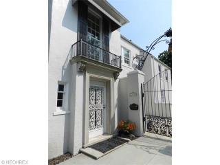 13835 Lake Ave, Cleveland OH  44107-1424 exterior