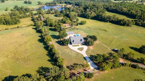 12050 Yarbrough Ln, Griffin, TX 75789-5603