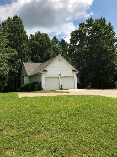 202 Greentree Trl, Temple, GA 30179-4090
