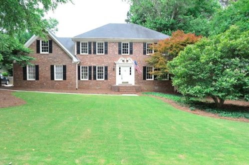 4620 Adams Ct, Lilburn, GA 30047-4262