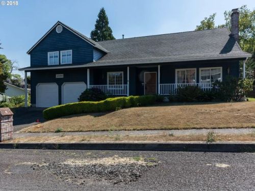 2990 6th St, Damascus OR  97030 exterior