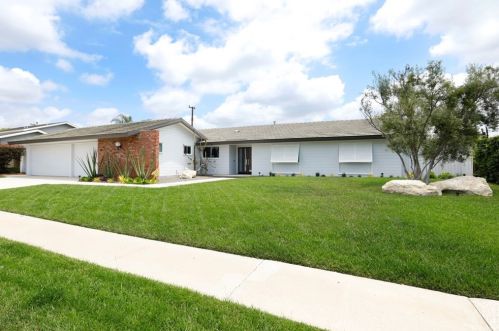 13912 Holt Ave, Santa Ana, CA 92705-2664