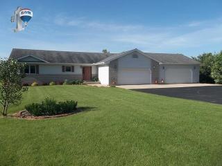 11729 Kyte Rd, Hillcrest, IL 61068-9228