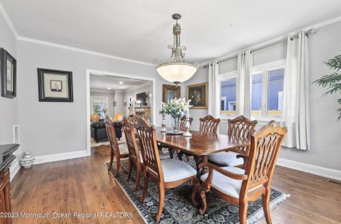 302 2nd Ave, Tinton Falls NJ  07712-6132 exterior