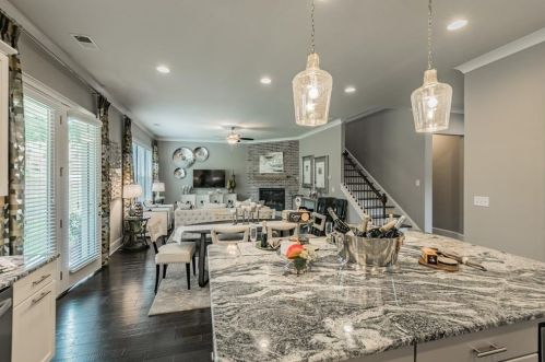 4215 Carver Dr, Atlanta GA  30360-2546 exterior