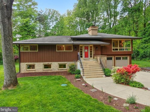 16208 Old Orchard Rd, Silver Spring, MD 20905-5016