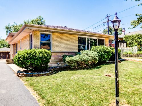 1431 Hillview Rd, Homewood, IL 60430-3418