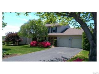 1835 Piccadilly Cir, Allentown, PA 18103-6467