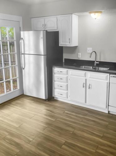 10605 Flamewood Dr, Fort Worth TX  76140-5445 exterior