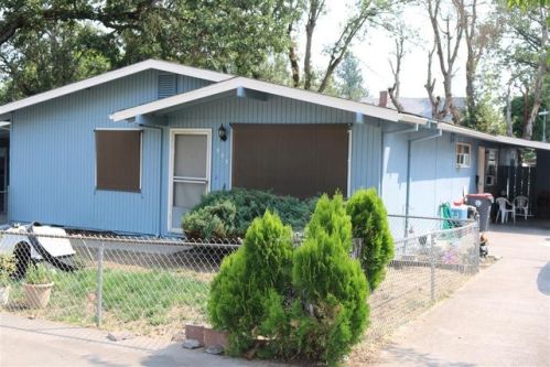 955 Park Ave, Medford, OR 97501-3549