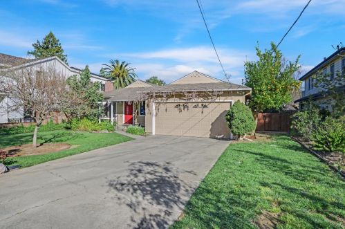 16478 Hilow Rd, Los Gatos, CA 95032-4606