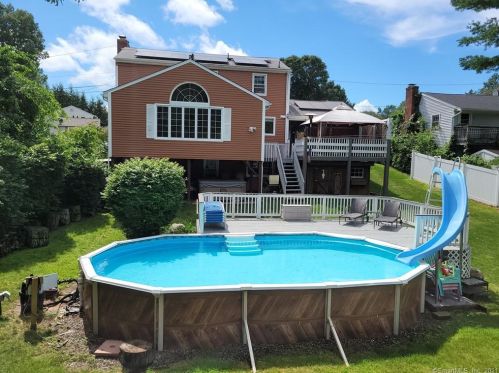 90 Old Colony Dr, Waterbury, CT 06708-3330
