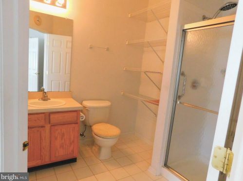 203 Meadowlark Dr, Trenton NJ  08690-3569 exterior