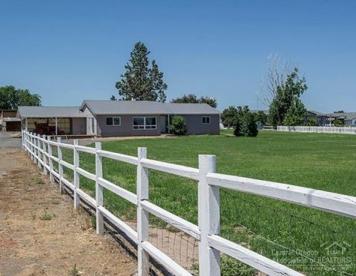 6298 Frazier Dr, Culver, OR 97734-9623