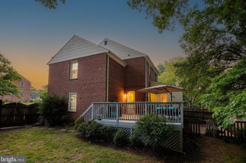 9227 Mintwood St, Silver Spring, MD 20901-3518