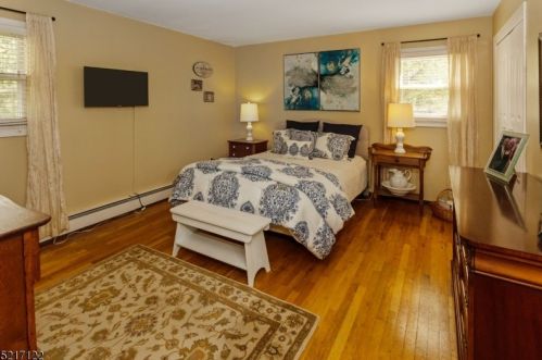 1097 Sussex Tpke, Dover NJ  07869-4206 exterior