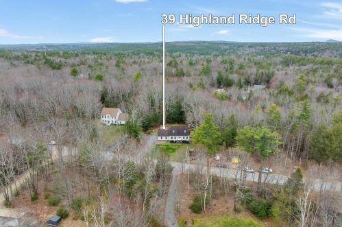 39 Highland Ridge Rd, Barrington, NH 03825-5012
