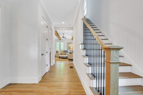 944 Longley Ave, Atlanta, GA 30318-0052