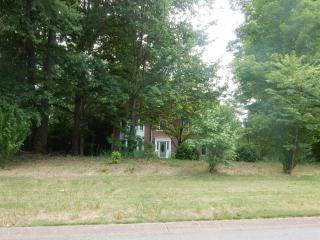 1401 Silver Fox Run, Holly Springs, GA 30188-5628