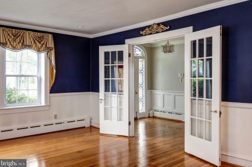 104 Treaty Elm Ln, Tavistock NJ 08033-3413 exterior