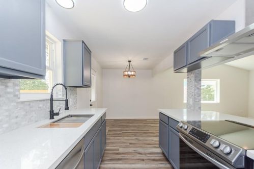 9813 Wren Ct, Conroe TX  77385-3729 exterior