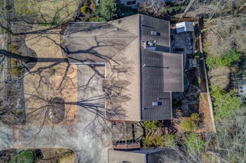 2721 Log Cabin Dr, Atlanta GA  30339-1546 exterior