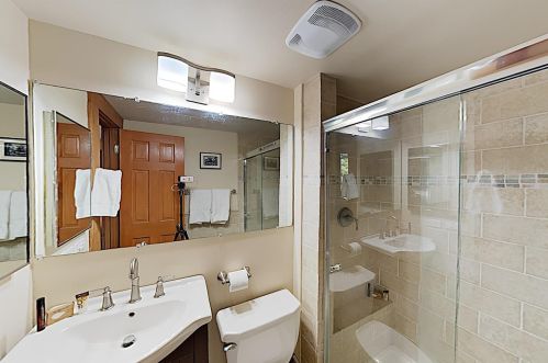 3026 Silver Strike, Truckee CA  96161-4208 exterior