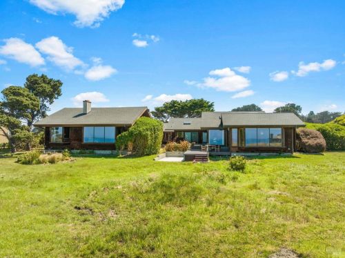 45465 Caspar Dr, Mendocino, CA 95460-9727
