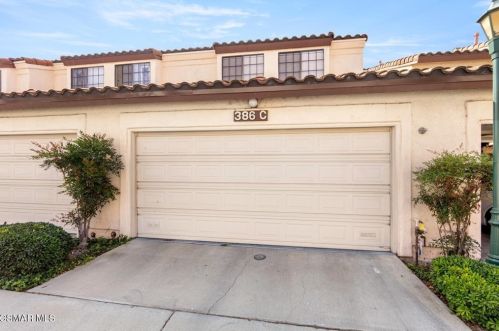 386 Country Club Dr, Simi Valley CA  93065-0635 exterior