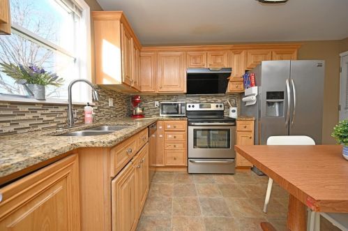 221 Harvest Ln, Cincinnati OH exterior