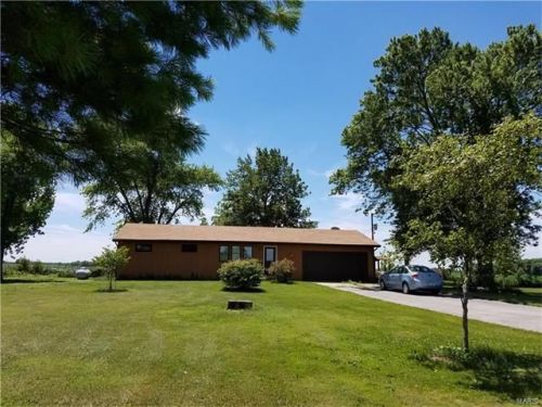 18106 Water Tower Rd, Boulder, IL 62231-6452