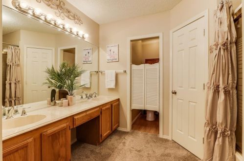 301 Chapman St, Cedar Hill TX 75104-4941 exterior