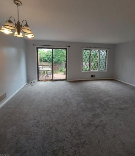 18 Malanga Ct, Scotch Plains NJ  07076-1642 exterior