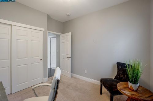 1046 Rolling Woods Way, Concord CA  94521-5400 exterior