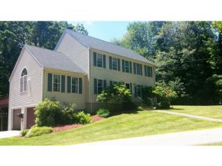 33 Sawyer Ave, Atkinson, NH 03811-2441