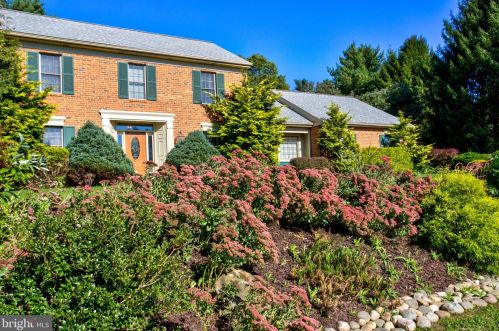150 Bentley Ln, Lancaster, PA 17603-6223