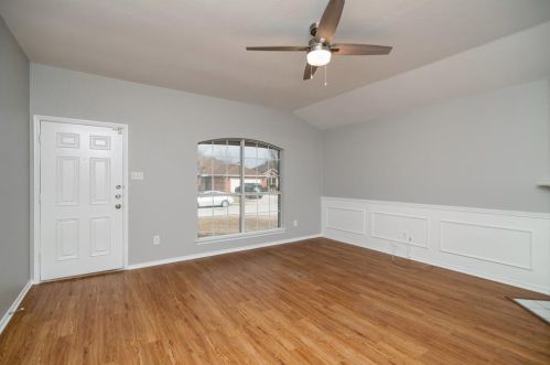624 Blueberry Hill Ln, Midlothian TX  76063-3635 exterior