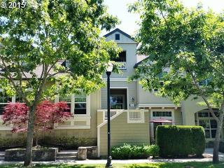 1666 Ashberry Dr, Beaverton, OR 97124-5121