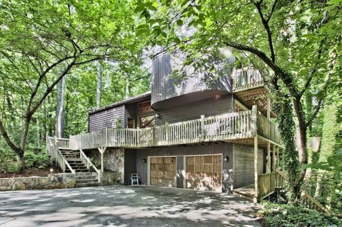 2950 Galahad Dr, Atlanta, GA 30345-3633