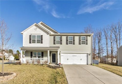 1913 Buckminster Dr, Whitsett, NC 27377-9335