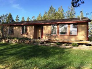 3275 Dogwood Ave, Eagle Crest OR  97756-1670 exterior