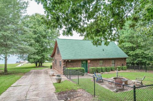 851 Jamesway Dr, Mayfield, GA 31087-4517