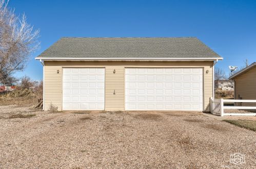 2548 3700, Cedar City UT 84721-8135 exterior