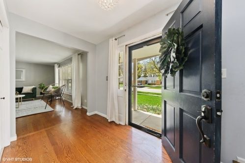 1125 Dryden Ave, Arlington Hts, IL 60004-4918