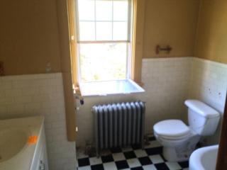 3180 Whitethorn Rd, Cleveland OH  44118-1715 exterior