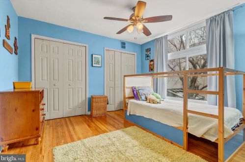 419 12 St, Philadelphia PA 19123-3733 exterior