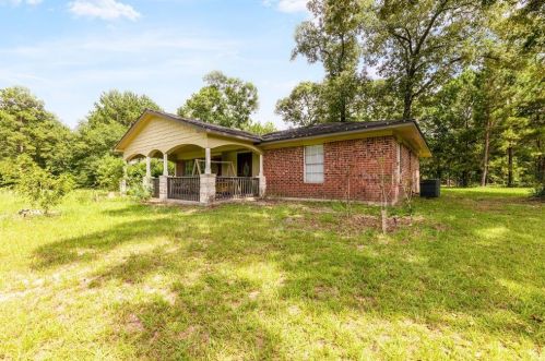 15416 Stoltje Dr, Conroe, TX 77306-6912